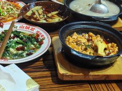 -山城欢现炒食堂(上海城店)