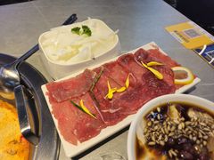 -生活如沸·顺德水牛奶火锅(人民广场店)
