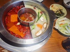 -佬土鹅肠火锅(中建大观店)
