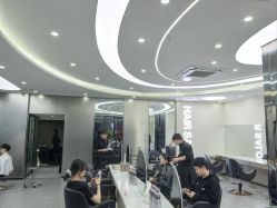 -MOVAN  HAIR莫凡匠人发型屋