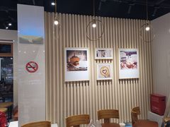 大堂-85度C(生甜甜圈研究工坊·上海局门店)