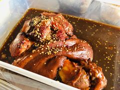 -巷子深菜馆·津门肘子(滨海店)