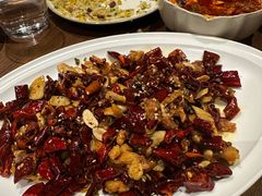 -肆海小川菜酒馆Wine Bistro (青年路店)
