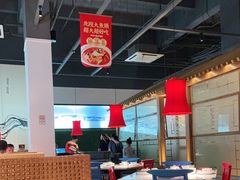 大堂-北院·果木烤鸭·25年东北菜(创意产业园店)