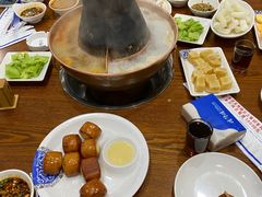 -楼外楼大刀肉传统火锅居(博学路店)