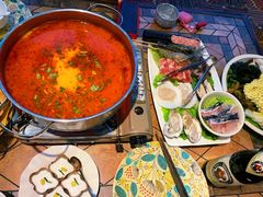 冬阴功火锅锅底-萨芭蒂高空花园餐酒吧