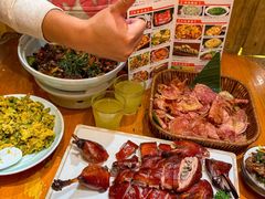 -老滇山寨•云南特色菜•地方菜•民族风情歌舞表演(金碧店)