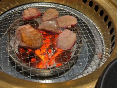 -山川小町·极番烧肉(新地假日广场店)
