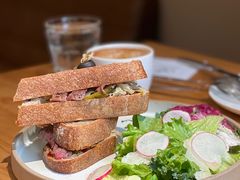 酸菜牛肉三明治-Money Shops(愚园路店)