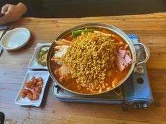 部队火锅-百年石锅饭·朝鲜族传统民餐