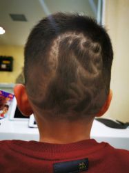 -马克叔叔儿童理发形象设计