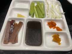 -正德楼果木烤鸭·渔家菜(东港店)