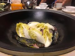 -王老六铁锅炖鱼(长春路店)