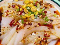 -秦巴石锅鱼