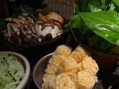 -三出山火锅(南京万象天地店)