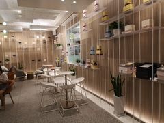 大堂-奈雪的茶(市百一店)