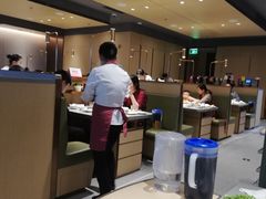 -海底捞火锅(金山百联店)