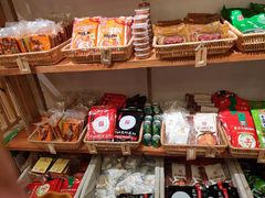 -锅圈食汇火锅烧烤食材超市(聚贤路店)