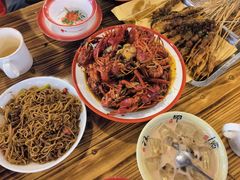 -冶建镜子·老南昌大排档·江西虾王(总店)