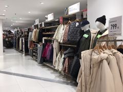-优衣库(重庆星光时代广场店)