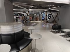 -M Stand(成都COSMO店)