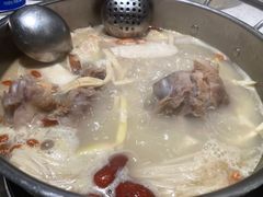 -三人行骨头王火锅(长寿店)