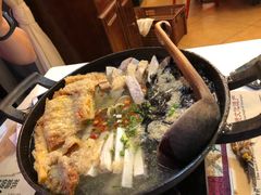 -刘姐啤酒鱼民族演艺餐厅(西街总店)