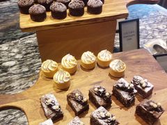 -广州天河希尔顿酒店