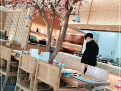 -蜜桃餐厅·伴山(湖滨商业街店)