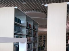 -广州市白云区图书馆