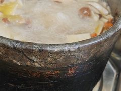 -绿色墨脱石锅城