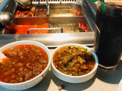 -海底捞火锅鲜切牛肉主题店(长寿路店)