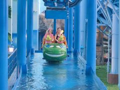 -青岛东方影都融创水世界