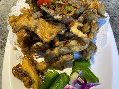 椒盐平菇-华盛园卷子王农家菜水库鱼