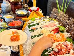 -云端西餐厅(南宁龙光那莲豪华精选酒店)