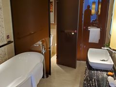 -兰州皇冠假日酒店