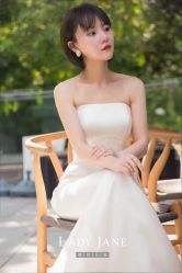 -Lady  Jane高端婚纱礼服馆