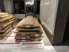 -红星美凯龙全球家居生活广场卡子门店-停车场