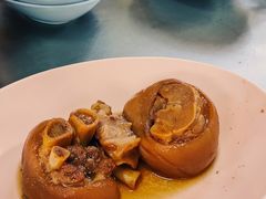 -Kha Mu Charoensang(Silom)