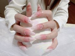 -屿晴·科技美肤SPA美甲美睫