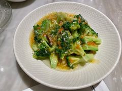 珊瑚蟹肉烩西兰花-金椰壳· 大厨新加坡菜(壹方城店)