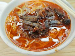 麻辣牛肉米线-正宗慈利米粉