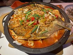 -鸣记脆皮烤鱼·海鲜烤鱼(三八广场店)