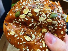 -HIGH FIVE哈福手工汉堡(桂林路店)