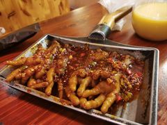 火辣鸡爪-恩你小木屋米酒店(安盛店)
