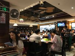 大堂-大头虾越式风味餐厅(光明广场店)