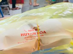 -Bánh Mì Huynh Hoa