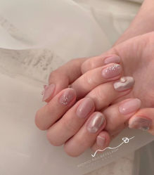 -Momo nail 日系美甲