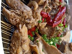 -有红鸡毛店·川菜(建设路店)