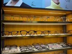 -优医视平价眼镜蔡司依视路折扣工厂店(十里堡店)
